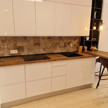 Sybarix Apartment: Precioso Con Vistas Al Golf Y El Mar La Envia