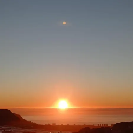 Sybarix Apartment: Precioso Con Vistas Al Golf Y El Mar Apartman *