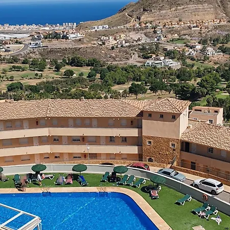 Sybarix Apartment: Precioso Con Vistas Al Golf Y El Mar Apartman *